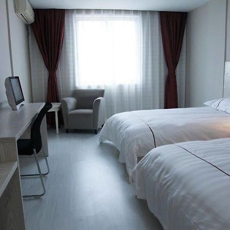 Huzhou Youyou Holiday Hotel Nanxun Exterior photo