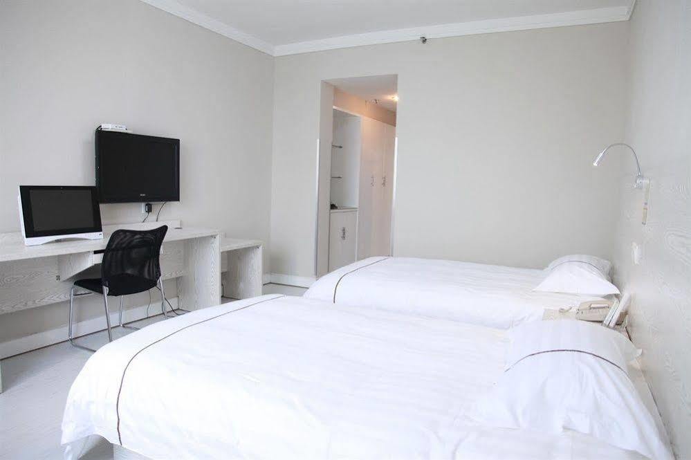 Huzhou Youyou Holiday Hotel Nanxun Exterior photo